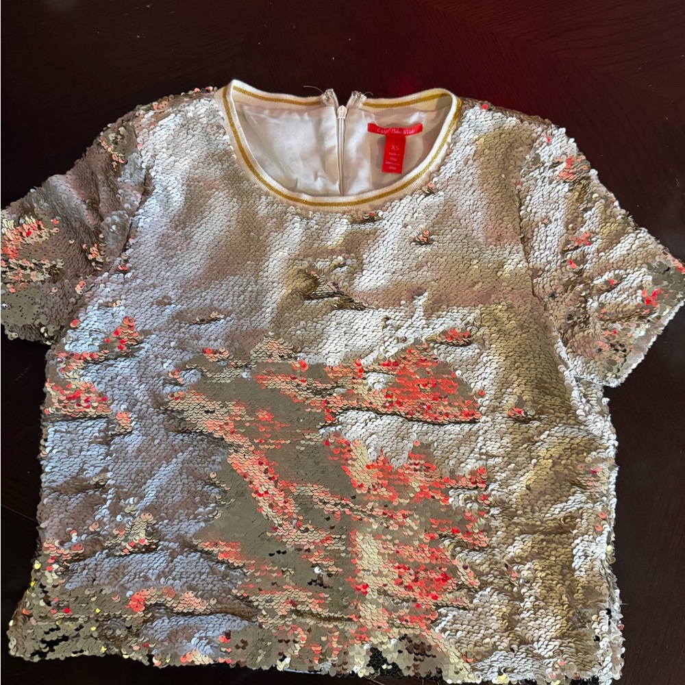 Chelsea & Violet Gold and White Sequin Top